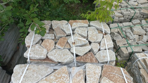 Гранитный плитняк галтованный для парковки купить в Симферополе