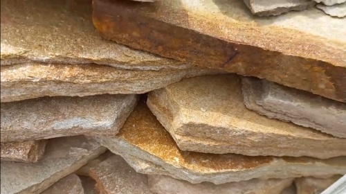 Плитняк златолит жёлтый золотистый для отмостки купить в Симферополе