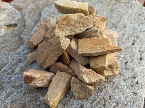 Златолит жёлтый декоративная каменная крошка купить в Симферополе