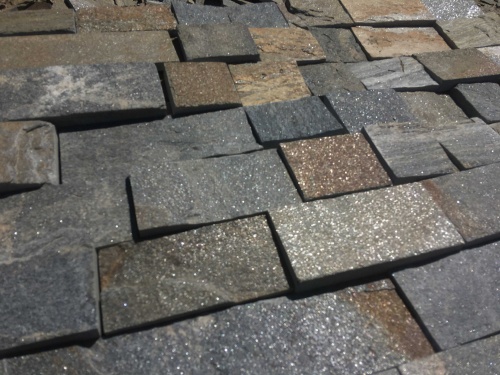 Плитка пилёная златолит Уральский для цоколя, отмостки купить в Симферополе