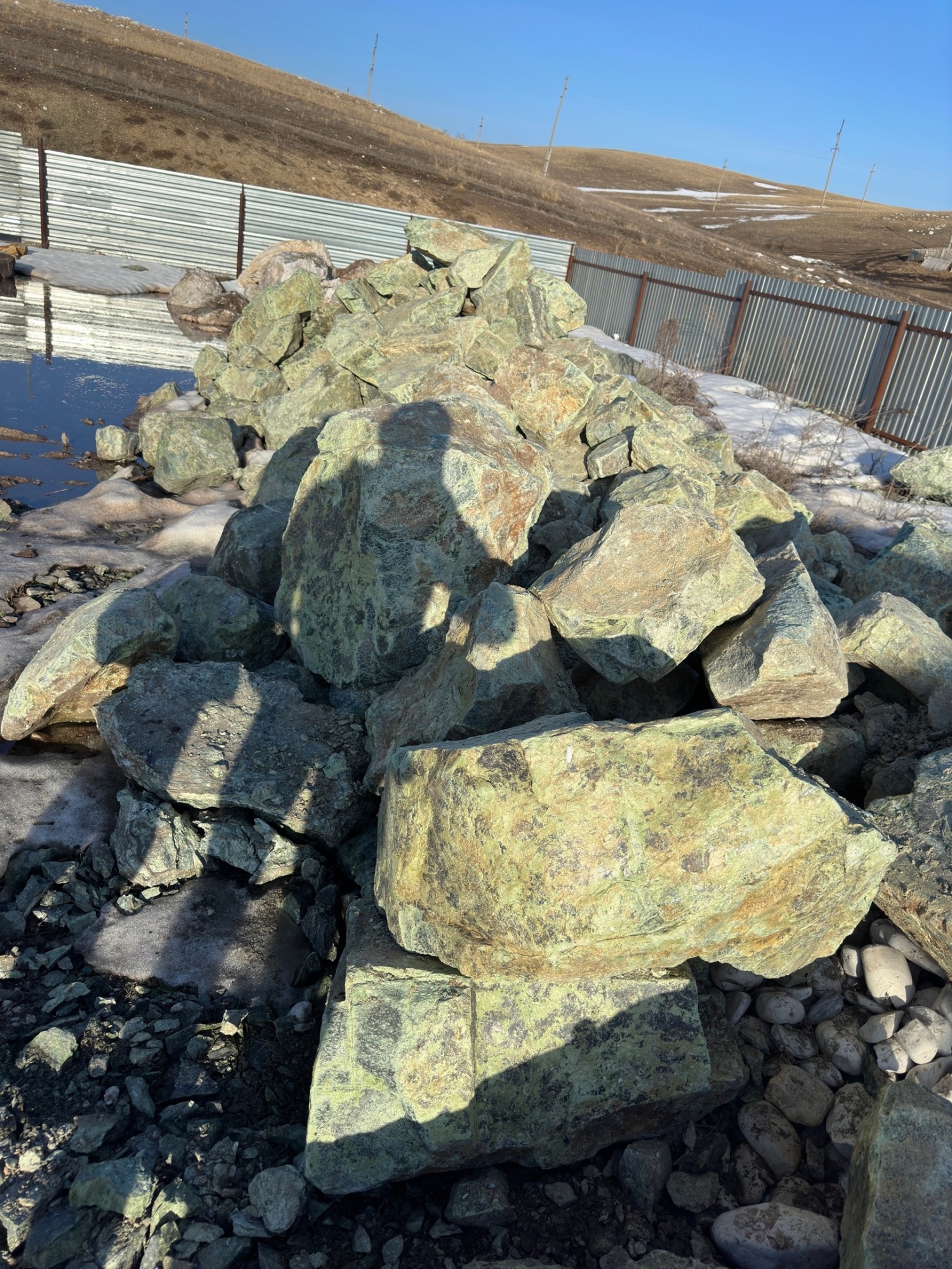 Камни для ландшафтного дизайна зелёные 10-60 килограмм купить в Симферополе