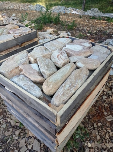 Златолит жёлтый, жёлто-зелёный глыбки и валуны для ланшафтного дизайна купить в Симферополе