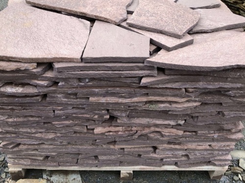 Плитняк лемезит бордовый для облицовки цоколя 20-25 мм  купить в Симферополе