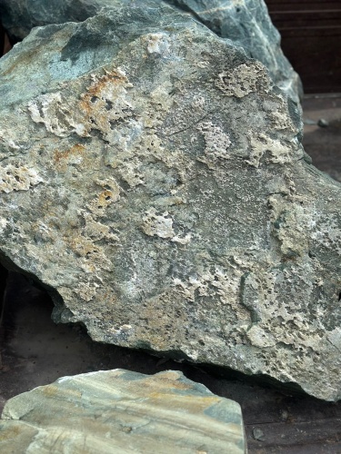 Ландшафтные глыбы зелёные 200-500 килограмм купить в Симферополе