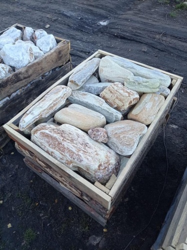 Златолит жёлтый, жёлто-зелёный глыбки и валуны для ланшафтного дизайна купить в Симферополе